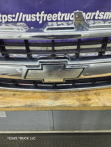 1999-2002 Chevrolet Silverado 1500 2500 3500 Grill OEM