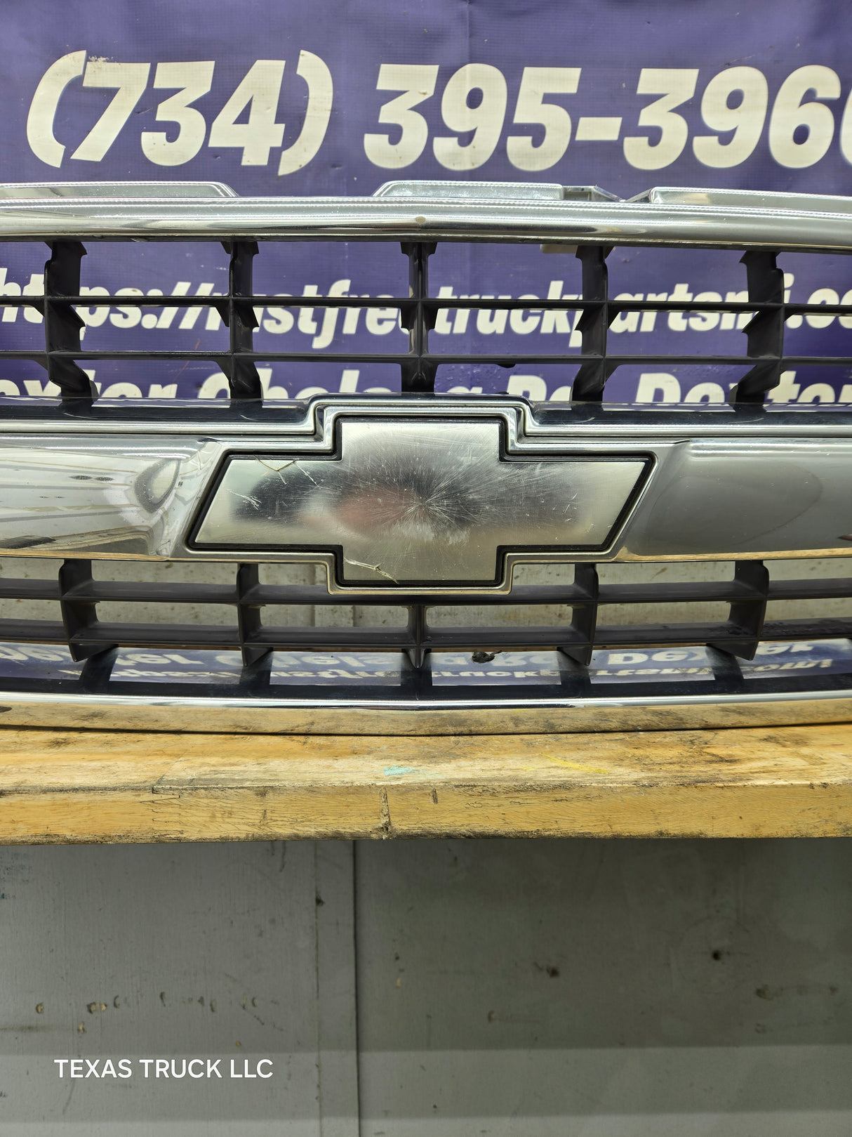 1999-2002 Chevrolet Silverado 1500 2500 3500 Grill OEM
