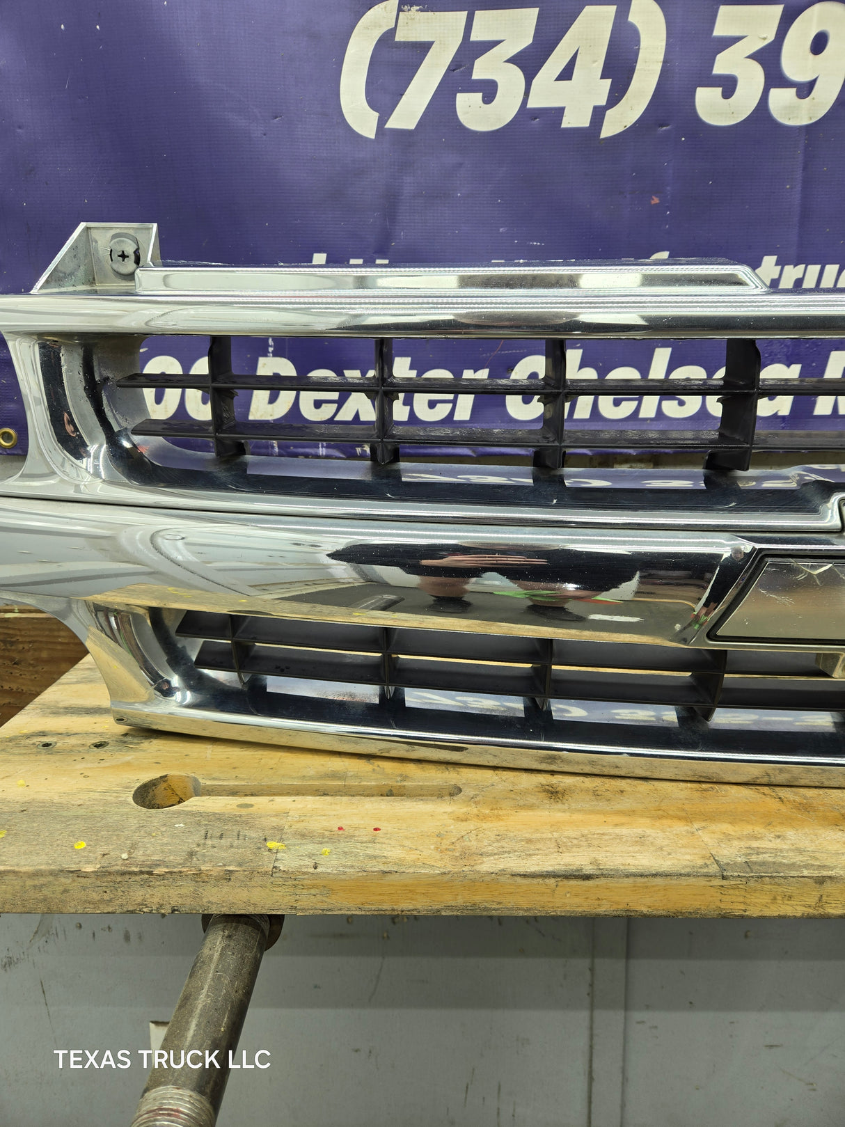 1999-2002 Chevrolet Silverado 1500 2500 3500 Grill OEM