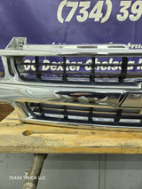 1999-2002 Chevrolet Silverado 1500 2500 3500 Grill OEM