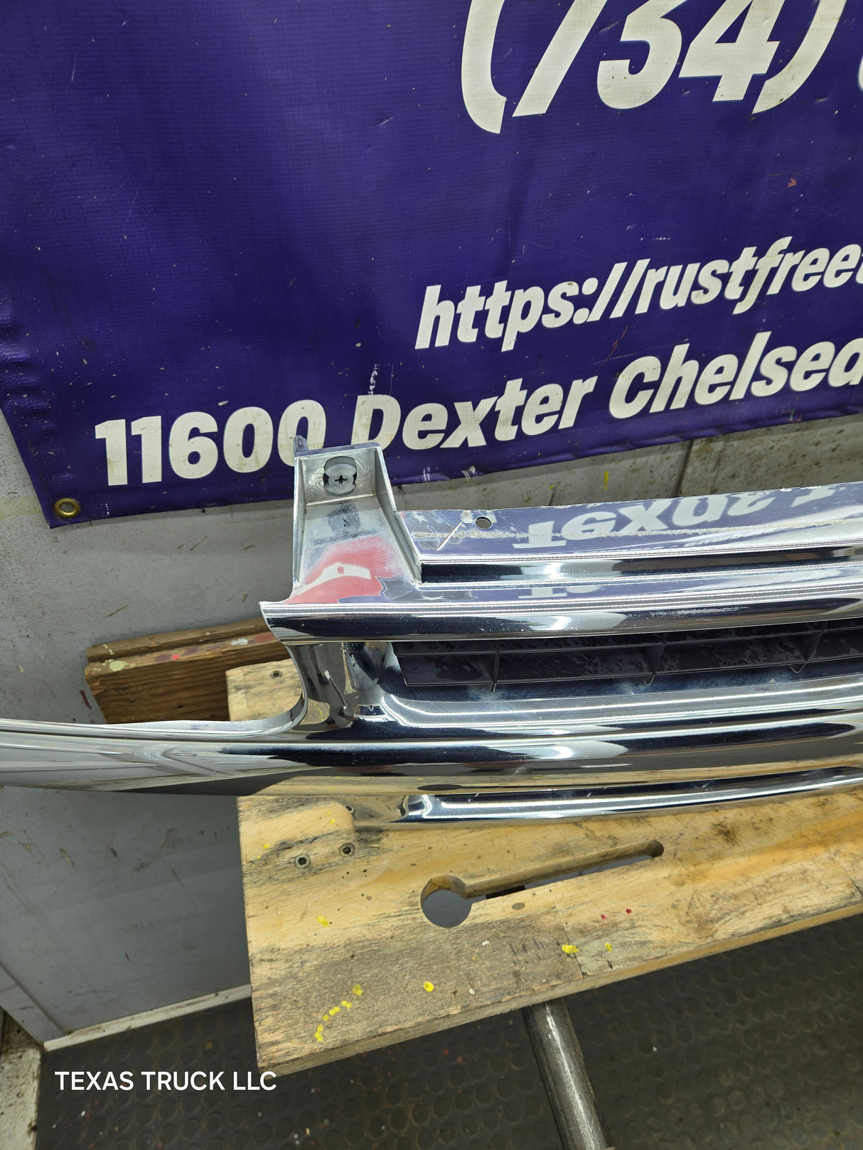 1999-2002 Chevrolet Silverado 1500 2500 3500 Grill OEM