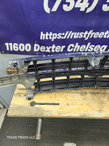 1999-2002 Chevrolet Silverado 1500 2500 3500 Grill OEM