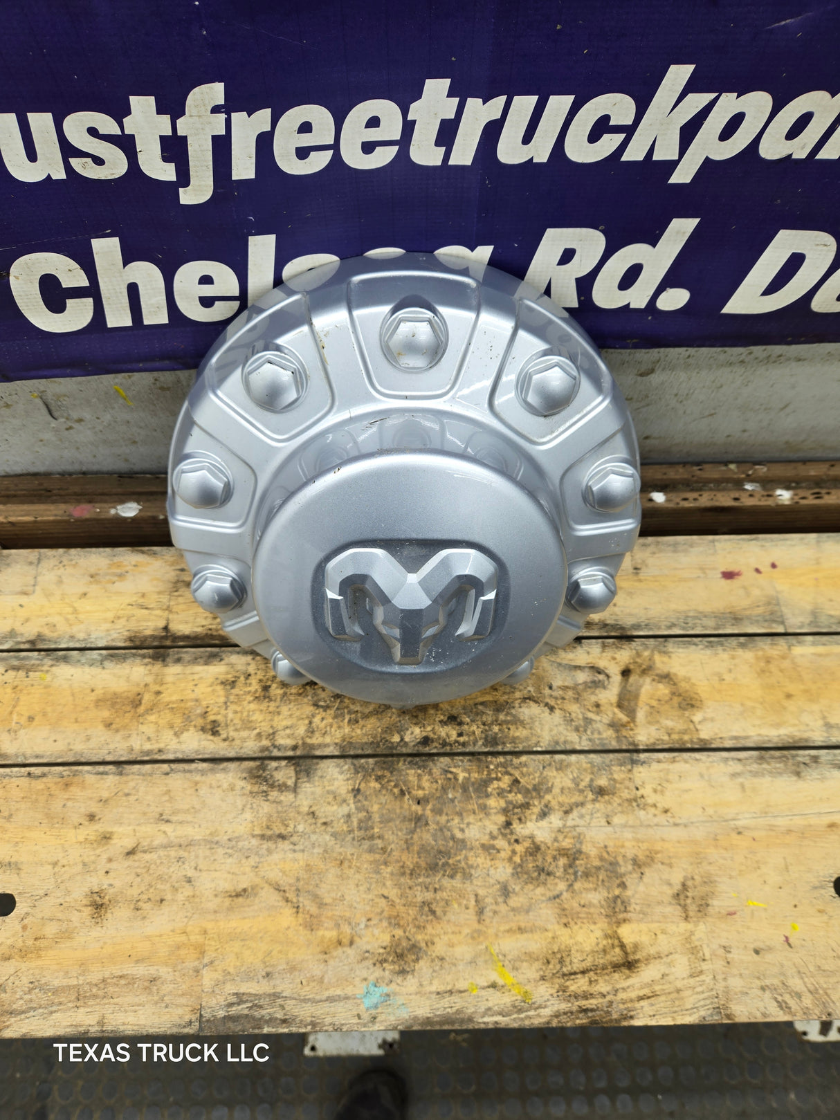 2019-2025 Dodge Ram 4500 5500 Dually Rear OEM Center Cap Hub Cap 6ZF92S4AAB