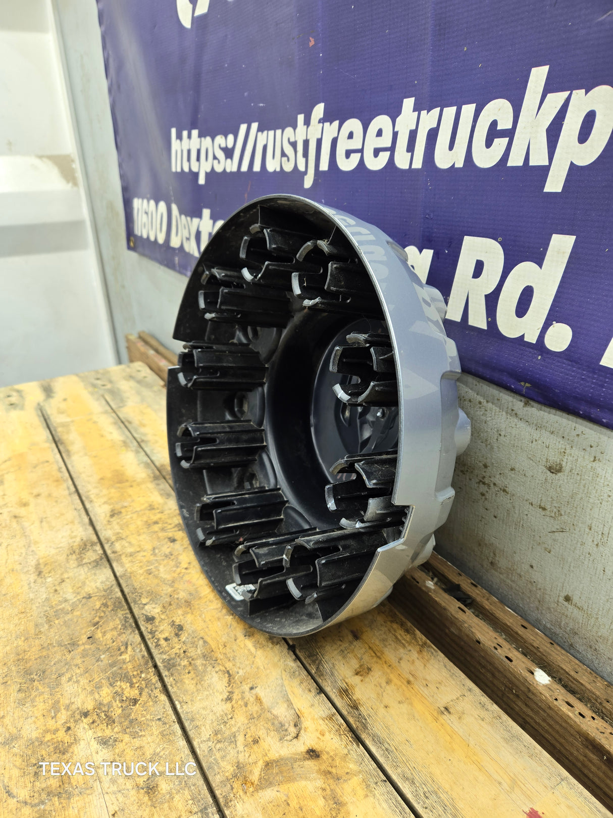 2019-2025 Dodge Ram 4500 5500 Dually Rear OEM Center Cap Hub Cap 6ZF92S4AAB