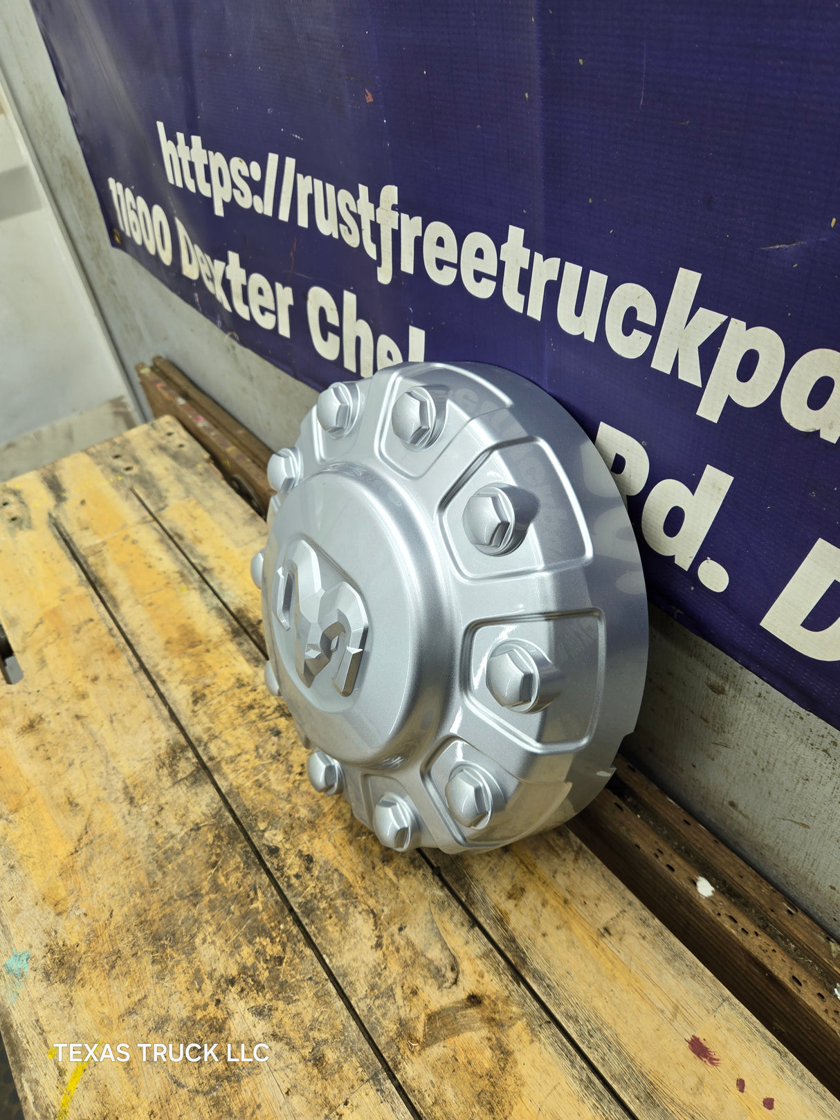 2019-2025 Dodge Ram 4500 5500 Dually Center Cap Hub Cap 6ZF91TRMAA