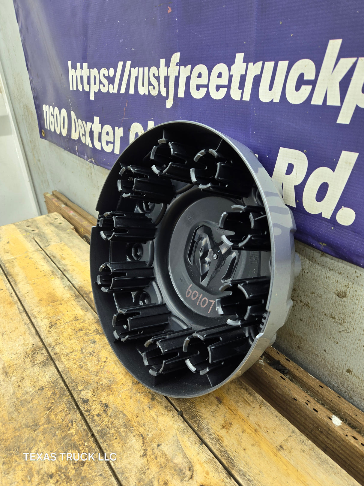 2019-2025 Dodge Ram 4500 5500 Dually Center Cap Hub Cap 6ZF91TRMAA