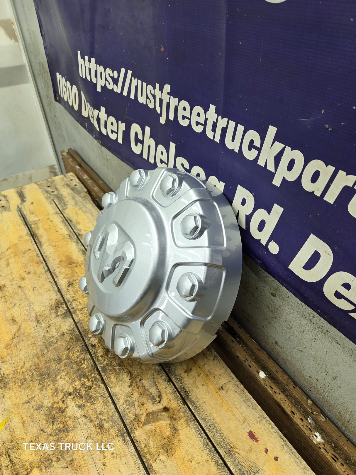 2019-2025 Dodge Ram 4500 5500 Dually Center Cap Hub Cap 6ZF91TRMAA