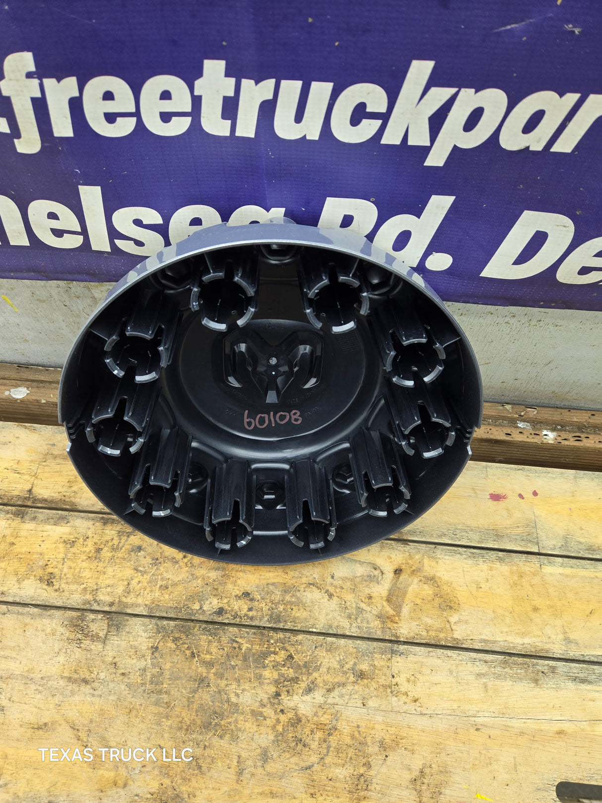 2019-2025 Dodge Ram 4500 5500 Dually Center Cap Hub Cap 6ZF91TRMAA