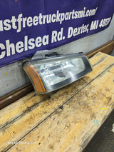 2003-2007 Chevrolet Silverado RH Passenger Side Headlight Assembly - 10396912