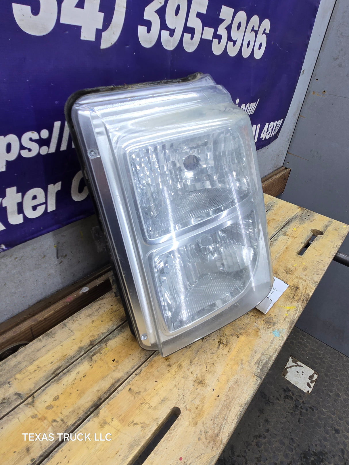 2011-2016 Ford Super Duty F250 F350 F450 F550 LH Driver Side Headlight BC34-13006-A 6.7L Power Stroke 6.2L Gas