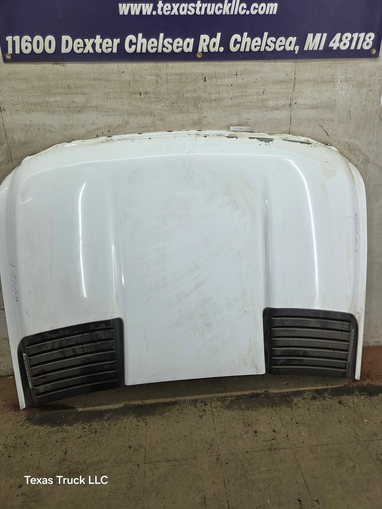 2011-2014Chevrolet Silverado 2500 HD 3500HD Hood