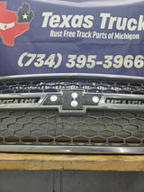 2003-2006 Chevrolet Silverado 1500 2500 3500 HD 'Cateye' Grill OEM - Chrome