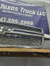 2003-2006 Chevrolet Silverado 1500 2500 3500 HD 'Cateye' Grill OEM - Chrome
