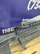 2003-2006 Chevrolet Silverado 1500 2500 3500 HD 'Cateye' Grill OEM - Chrome