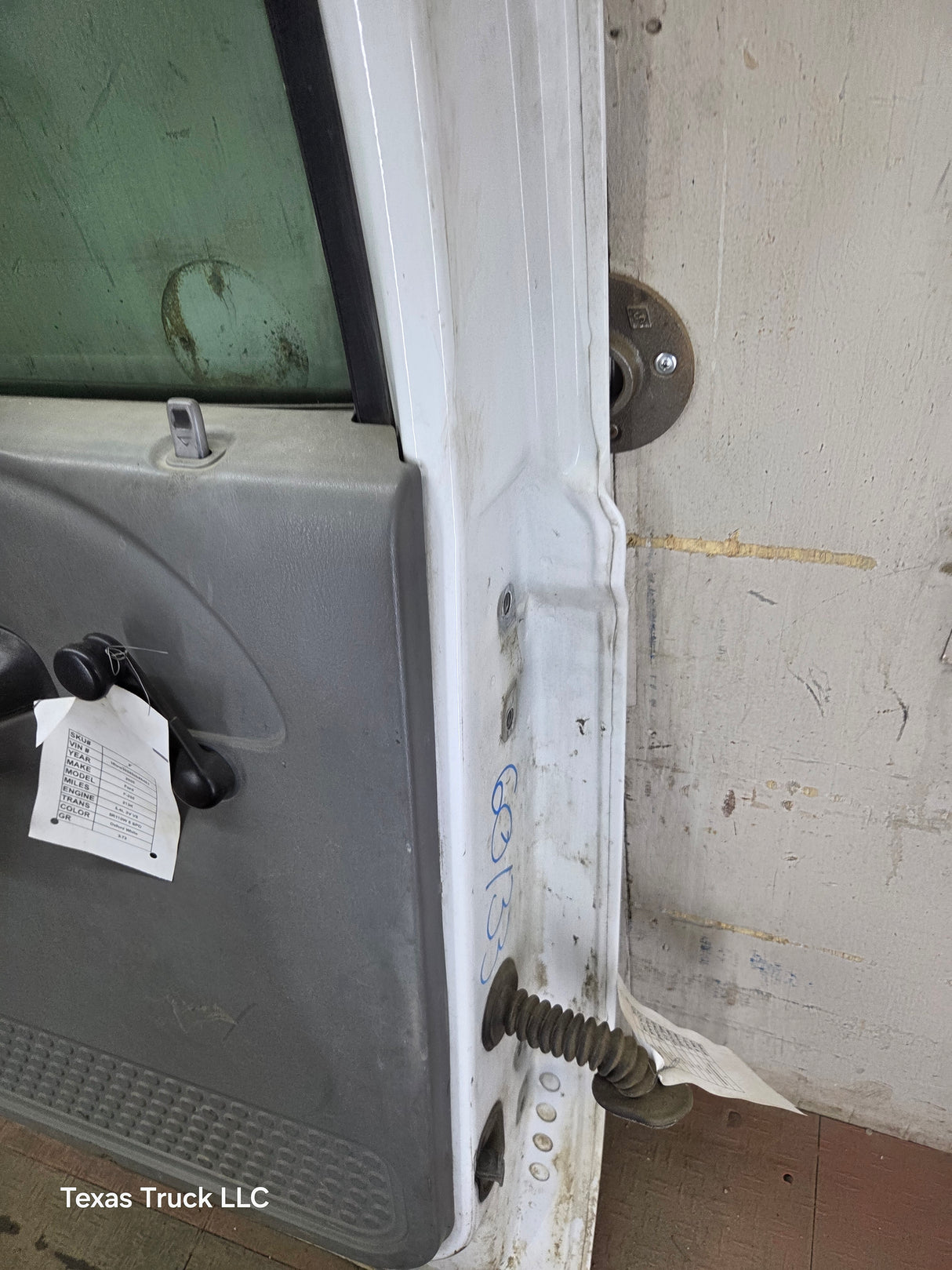 1999-2011 Ford Super Duty LH Driver Side Rear Crew Cab Door F250 F350 F450 F550