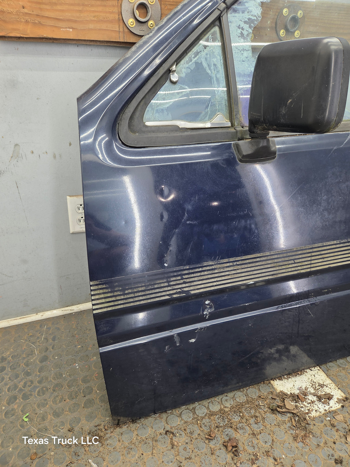 1988-1996 Isuzu Pickup LH Driver Side Front Door