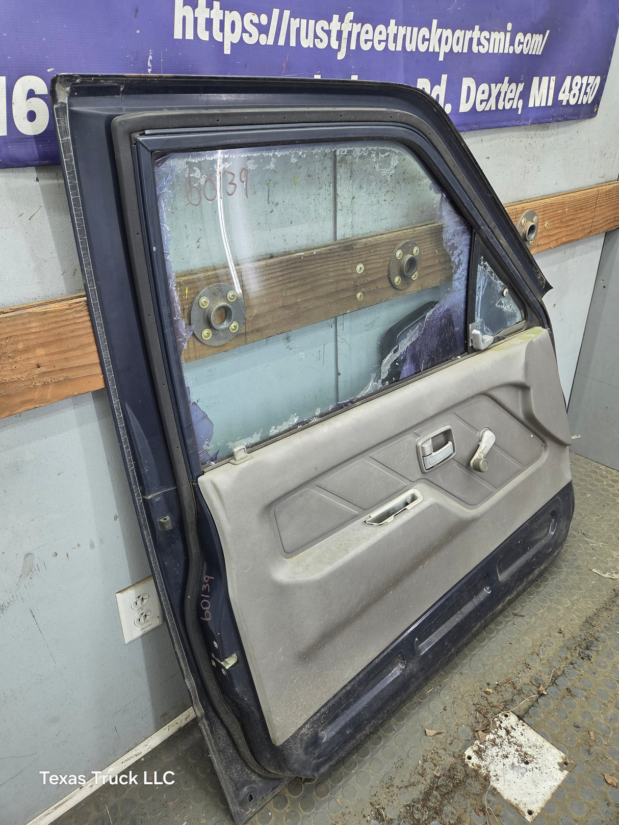 1988-1996 Isuzu Pickup LH Driver Side Front Door