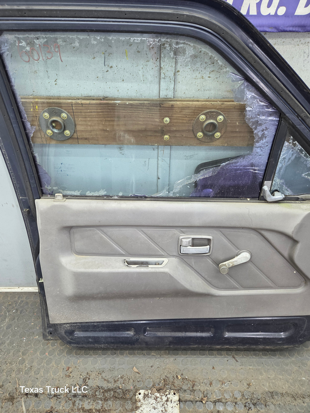1988-1996 Isuzu Pickup LH Driver Side Front Door
