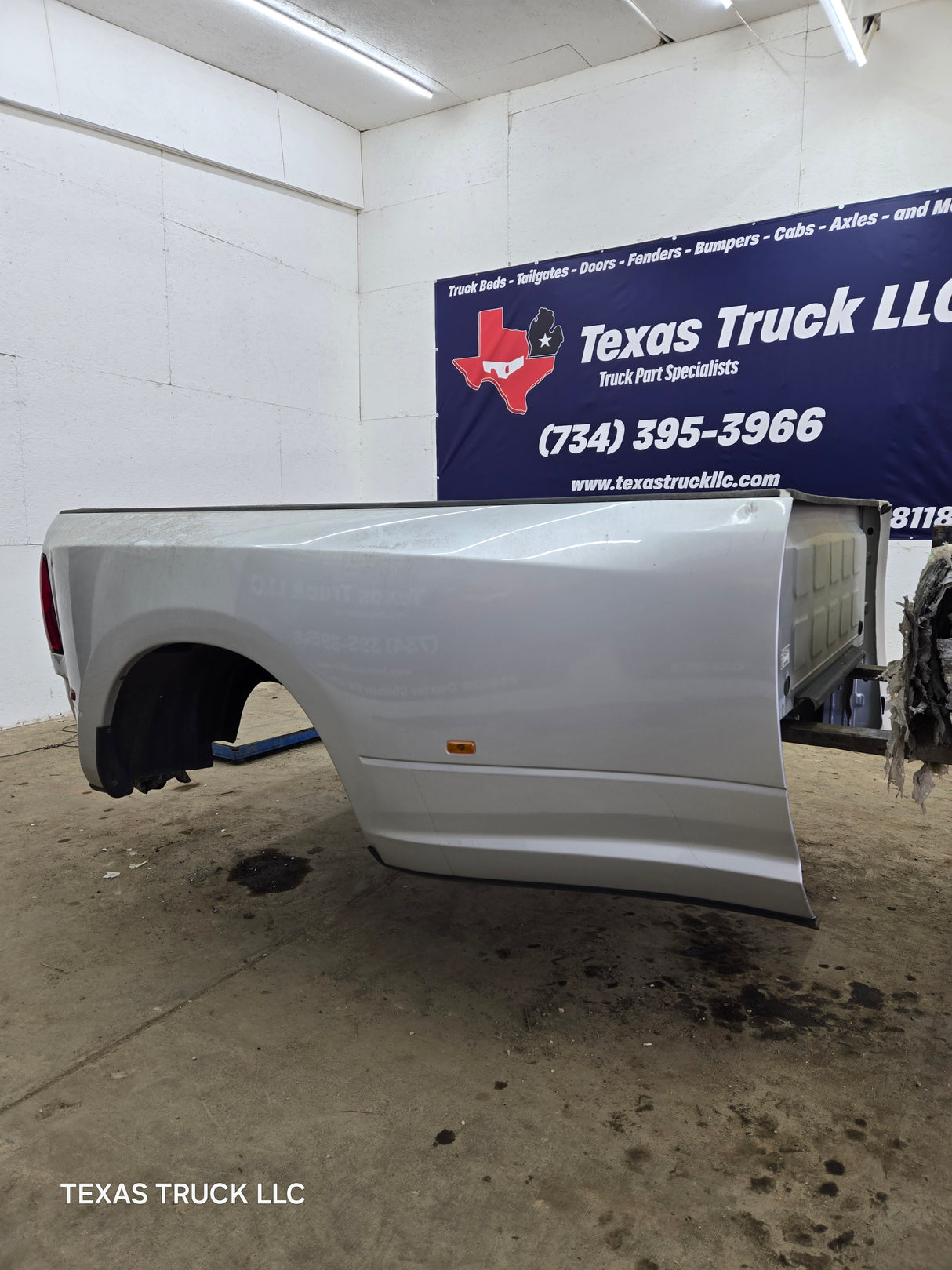 2009-2018 Dodge Ram 3500 4500 4th Gen Dually 8' Truck Truck Bed Good Passenger side