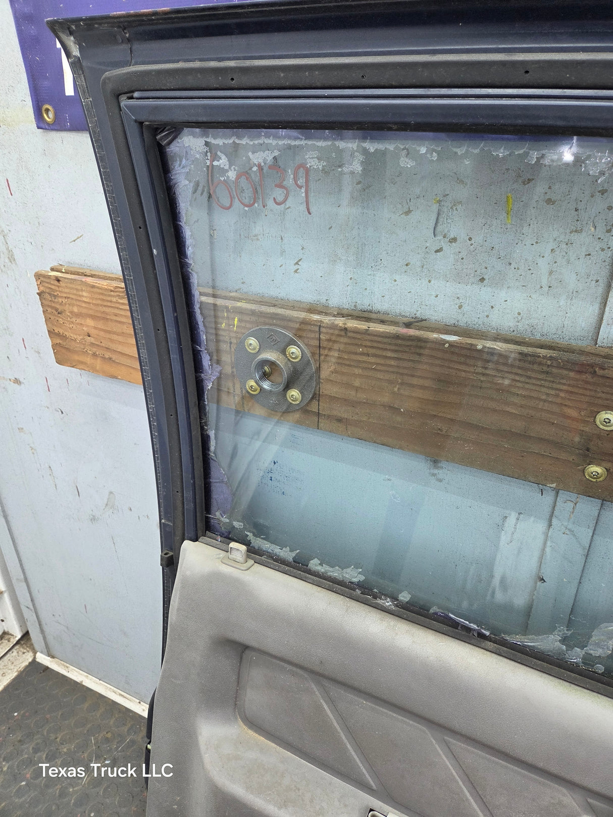 1988-1996 Isuzu Pickup LH Driver Side Front Door
