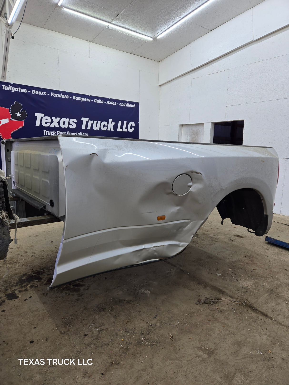2009-2018 Dodge Ram 3500 4500 4th Gen Dually 8' Truck Truck Bed Good Passenger side