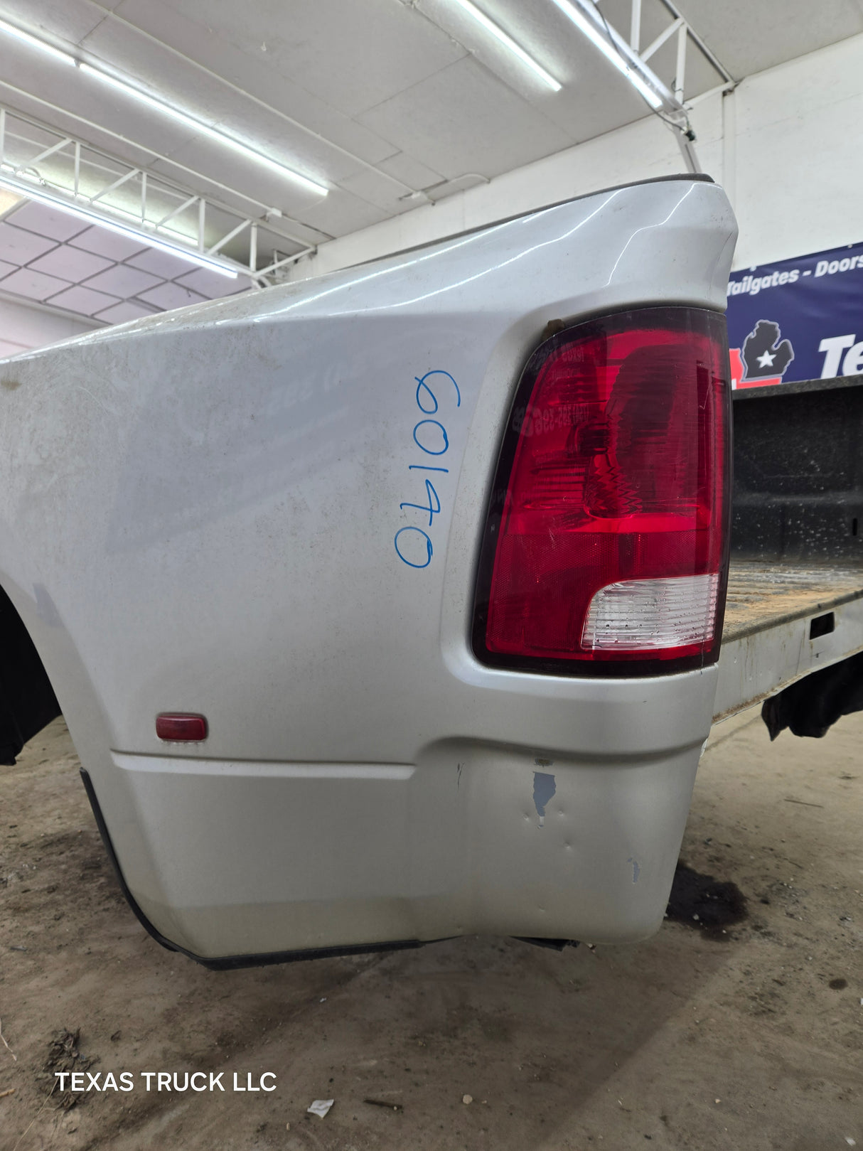 2009-2018 Dodge Ram 3500 4500 4th Gen Dually 8' Truck Truck Bed Good Passenger side