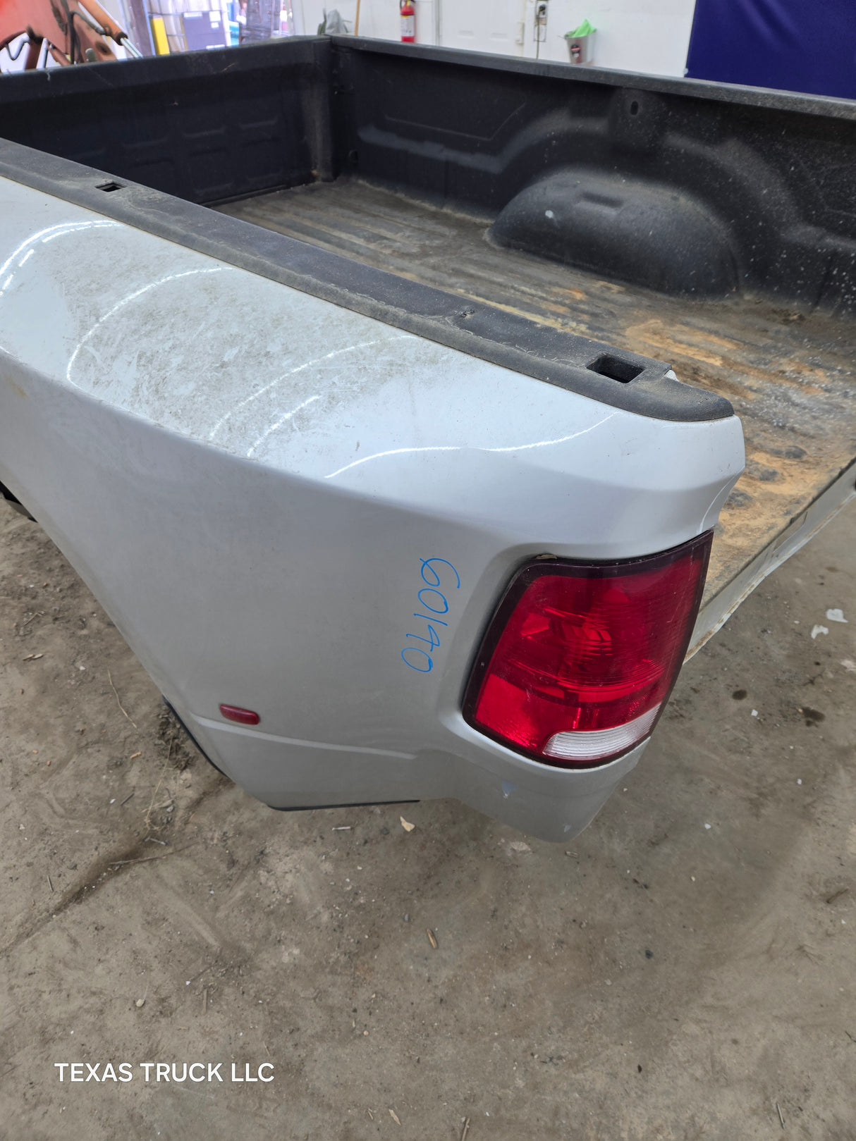 2009-2018 Dodge Ram 3500 4500 4th Gen Dually 8' Truck Truck Bed Good Passenger side