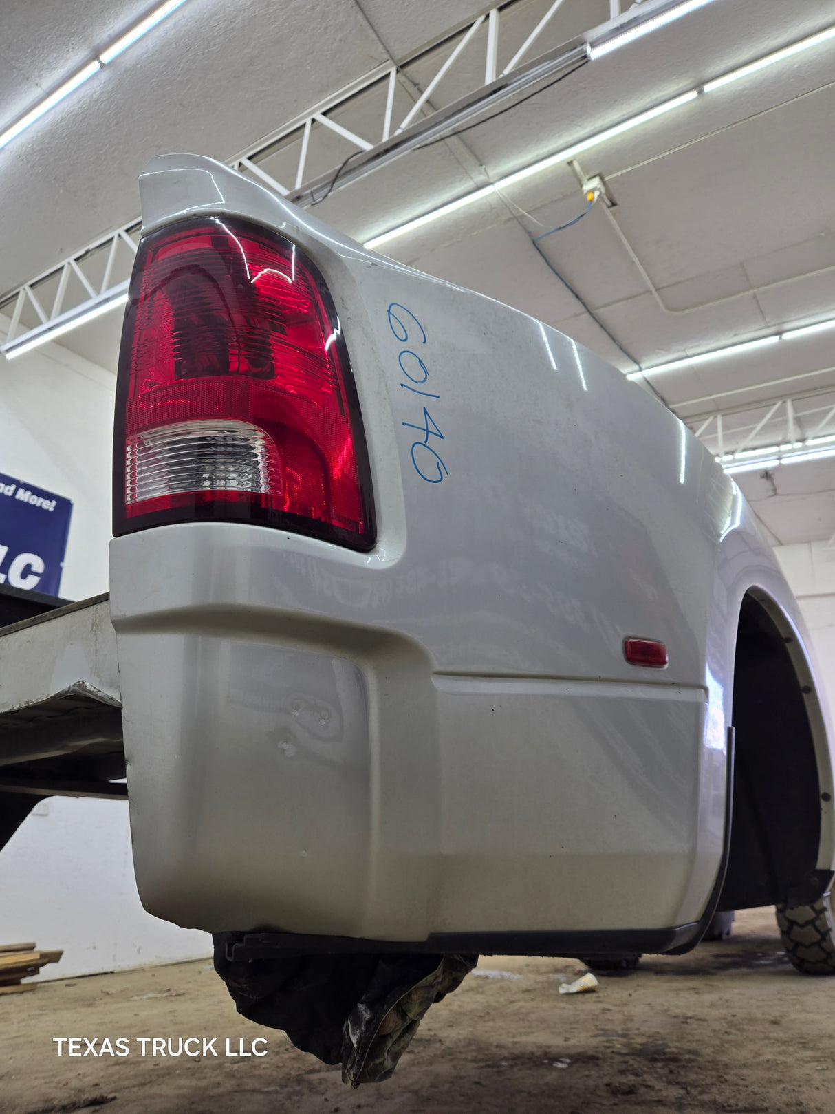 2009-2018 Dodge Ram 3500 4500 4th Gen Dually 8' Truck Truck Bed Good Passenger side