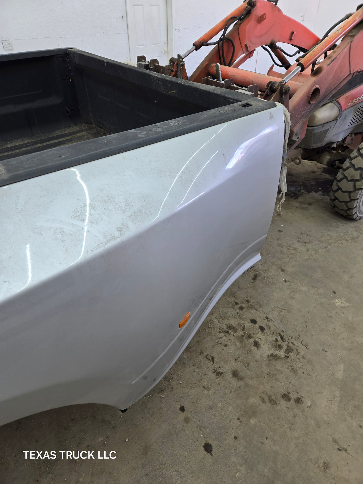 2009-2018 Dodge Ram 3500 4500 4th Gen Dually 8' Truck Truck Bed Good Passenger side