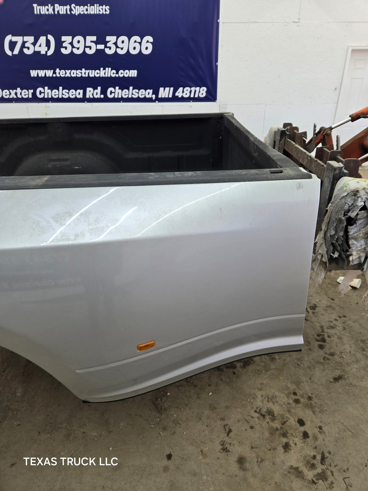 2009-2018 Dodge Ram 3500 4500 4th Gen Dually 8' Truck Truck Bed Good Passenger side