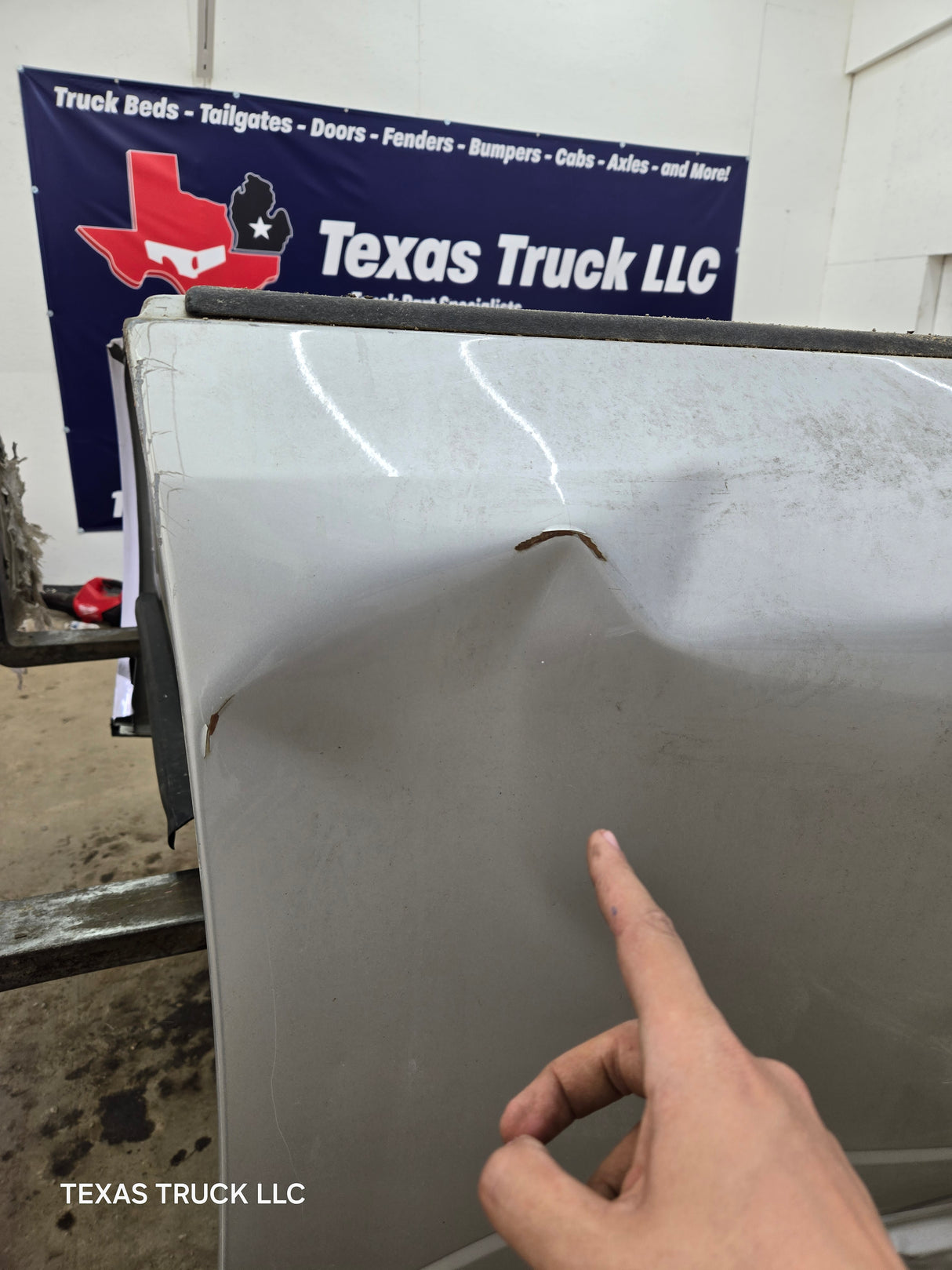 2009-2018 Dodge Ram 3500 4500 4th Gen Dually 8' Truck Truck Bed Good Passenger side