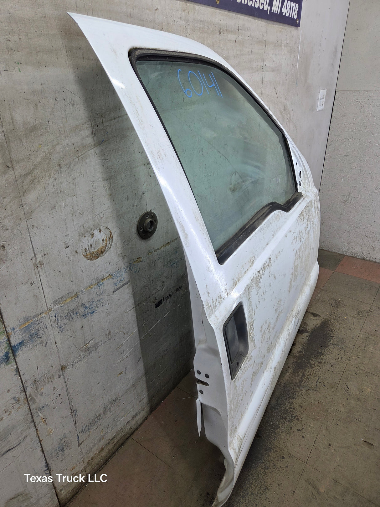 1999-2011 Ford Super Duty / Excursion Front Passenger RH Door F250 F350 F450 F550