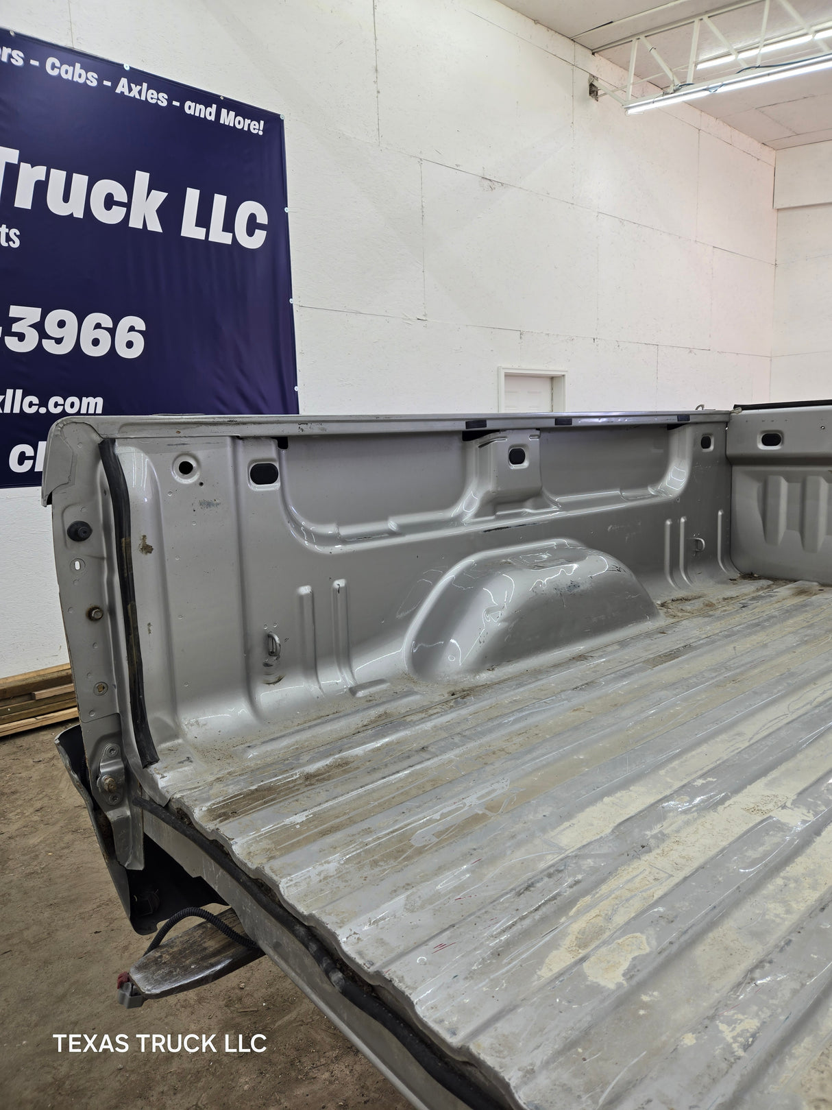 2007-2013 Chevrolet Silverado 1500 2500 3500 HD 6' 6" Short Truck
