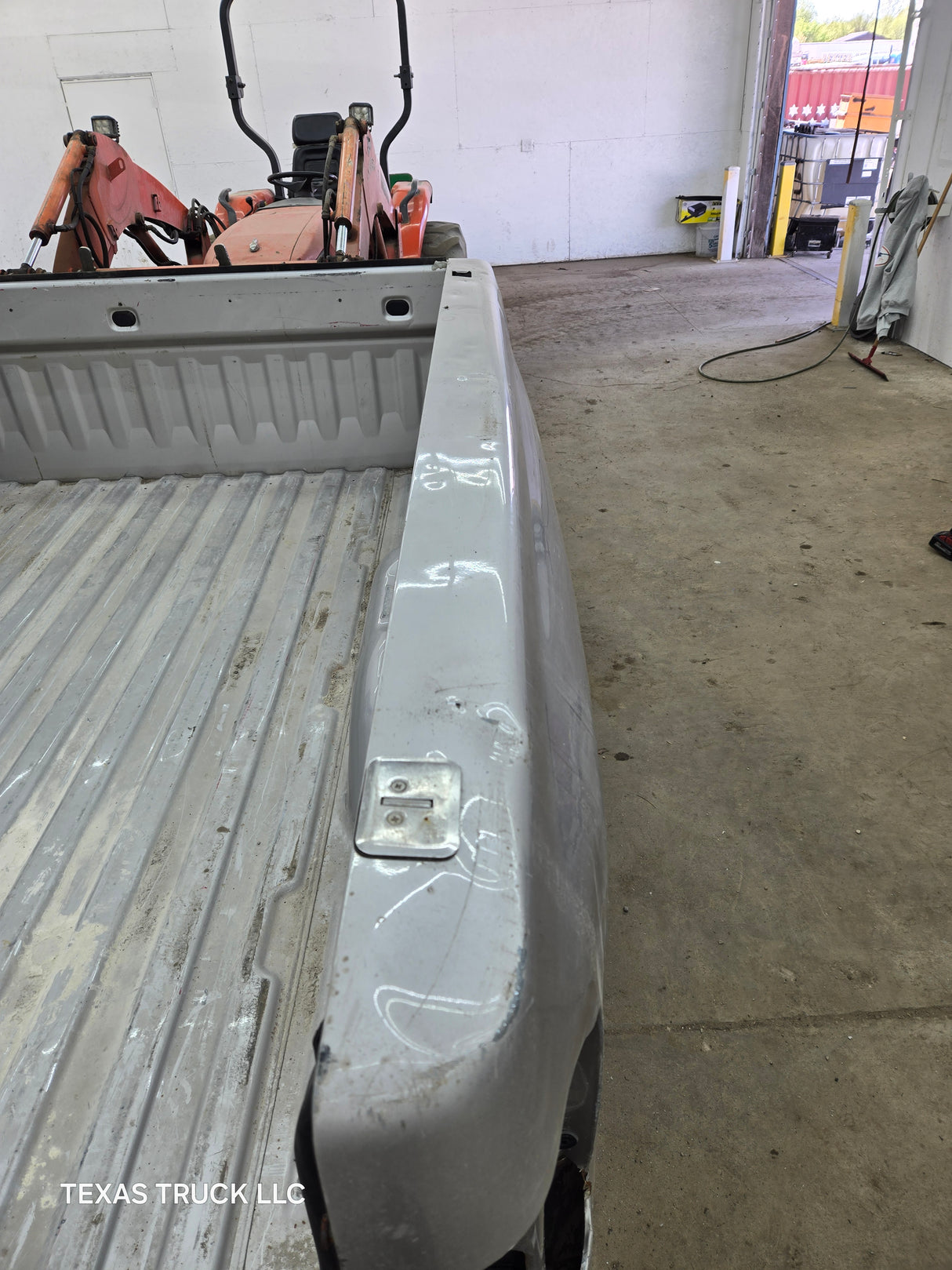2007-2013 Chevrolet Silverado 1500 2500 3500 HD 6' 6" Short Truck