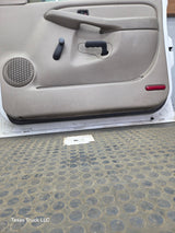 1999-2006 Chevrolet Silverado / GMC Sierra 1500 2500 3500 HD Front Passenger side Door RH
