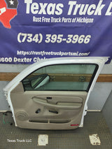 1999-2006 Chevrolet Silverado / GMC Sierra 1500 2500 3500 HD Front Passenger side Door RH