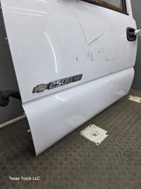 1999-2006 Chevrolet Silverado / GMC Sierra 1500 2500 3500 HD Front Driver Side Door LH