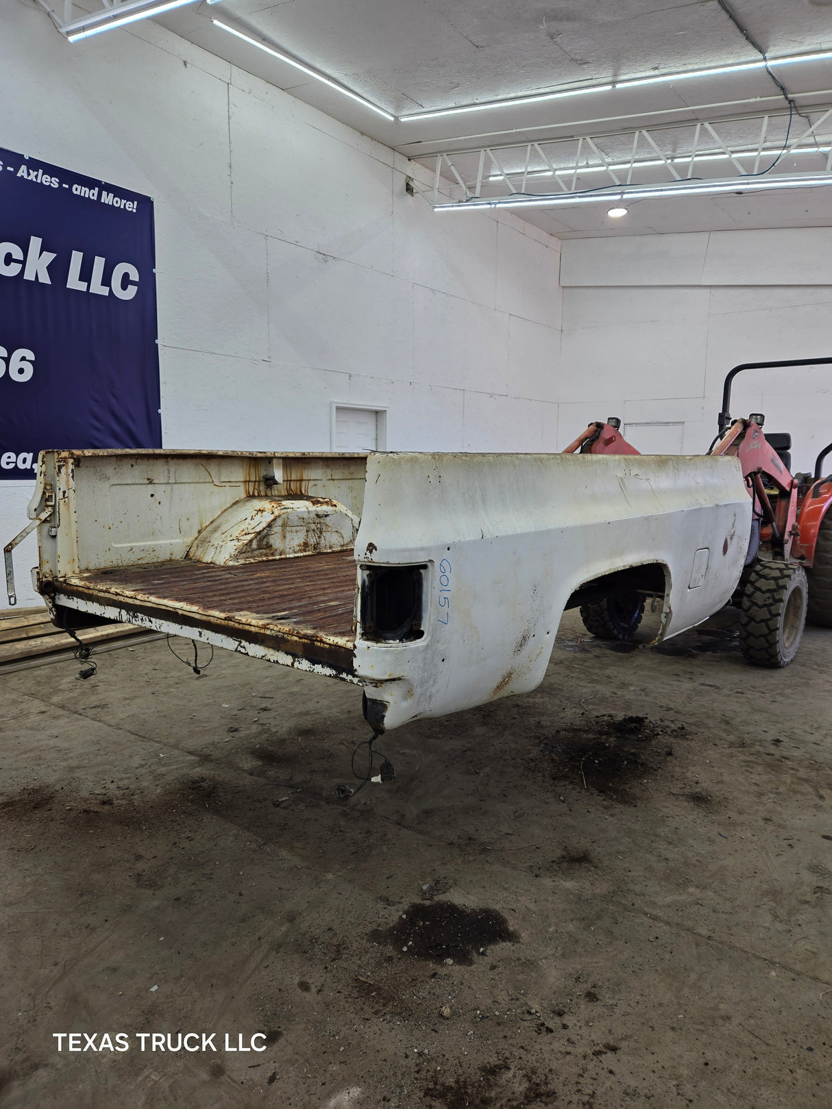 1979-1987 Chevrolet / GMC Square Body 8' Long Bed C10 C15 C20 C25 C35 K10 K15 K20 K25 K35