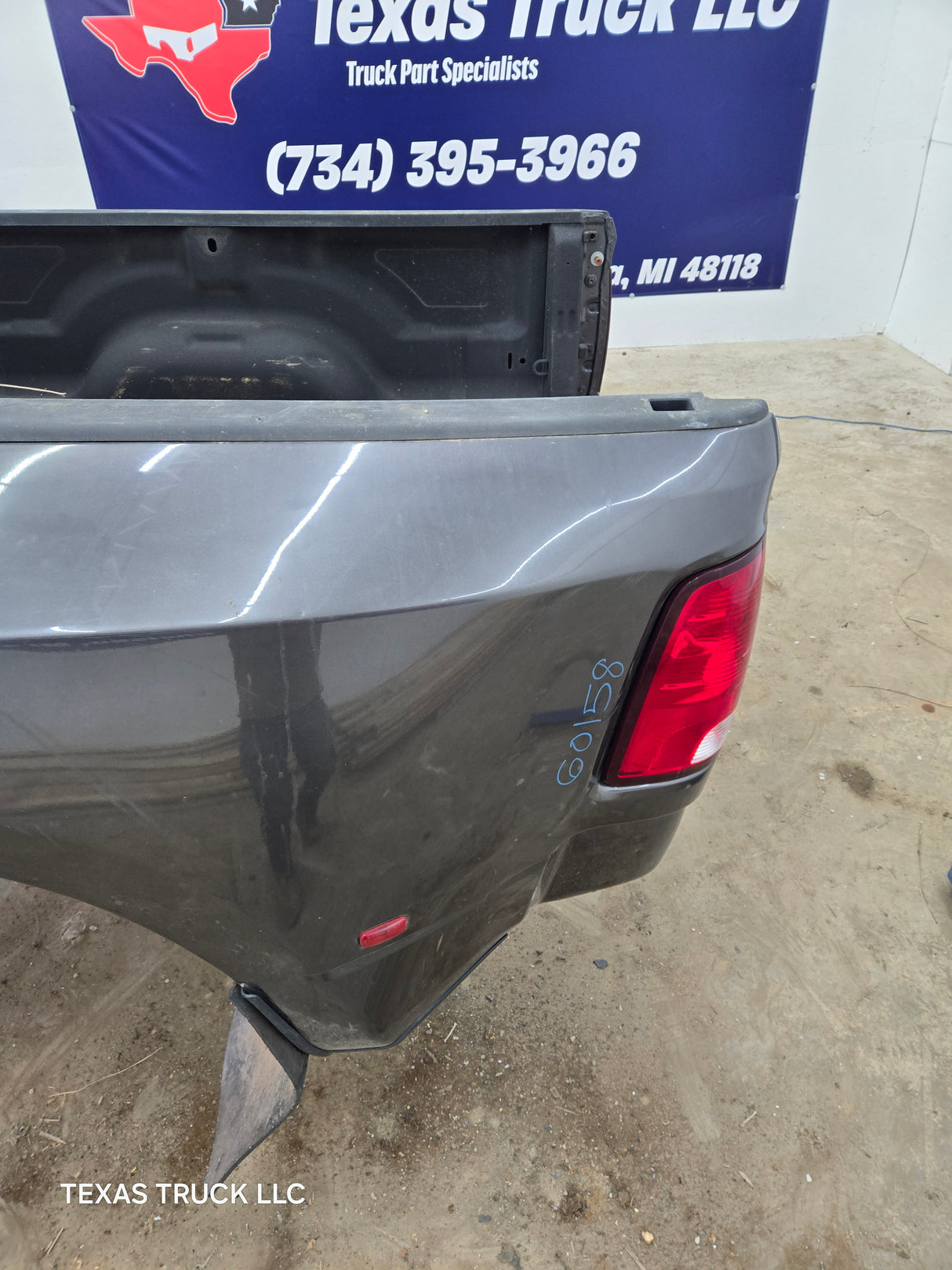 2019-2025 Dodge Ram 3500 4500 5th Gen Dually 8' Truck Bed