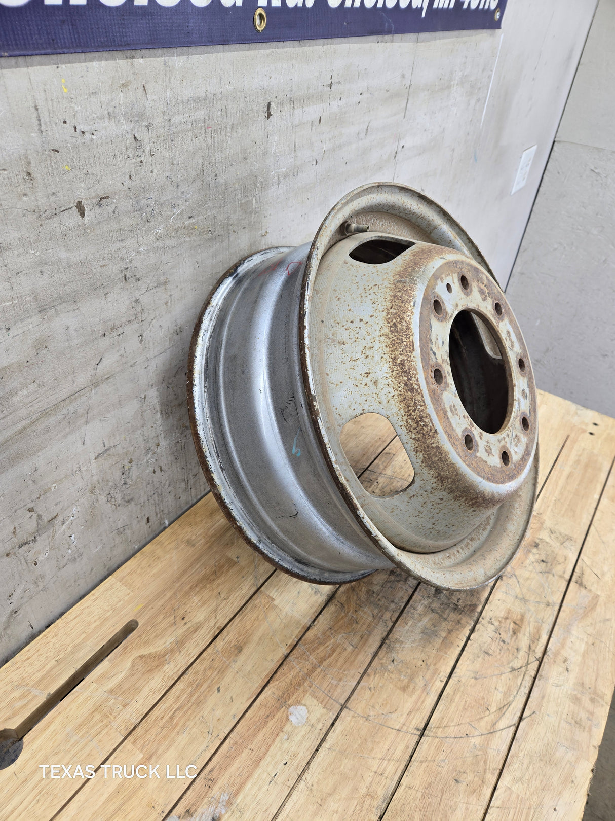 2005-2026 Ford Super Duty F350 Dually Wheel 17" x 6.5 Rim 8 lug