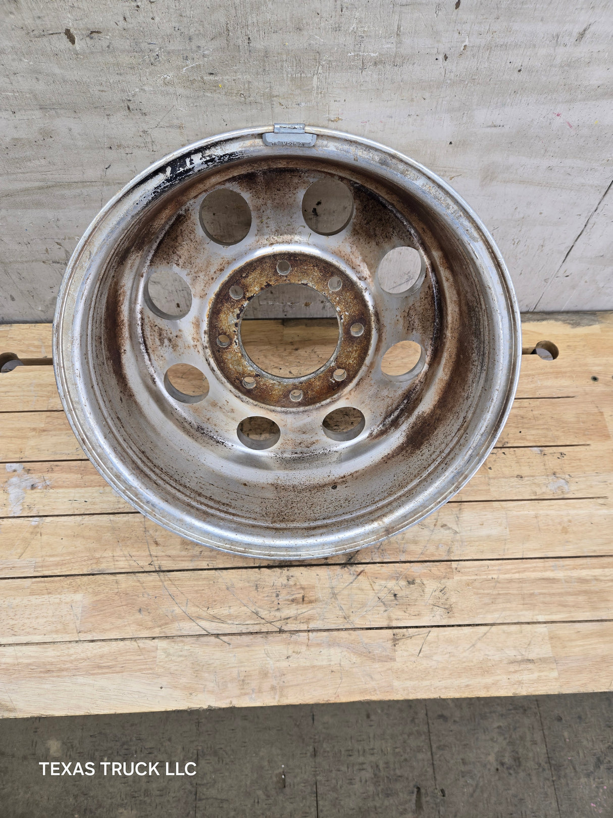 2005-2007 Ford Super Duty F250 F350 17" x 7.5" Aluminum Wheel 8x170 SRW