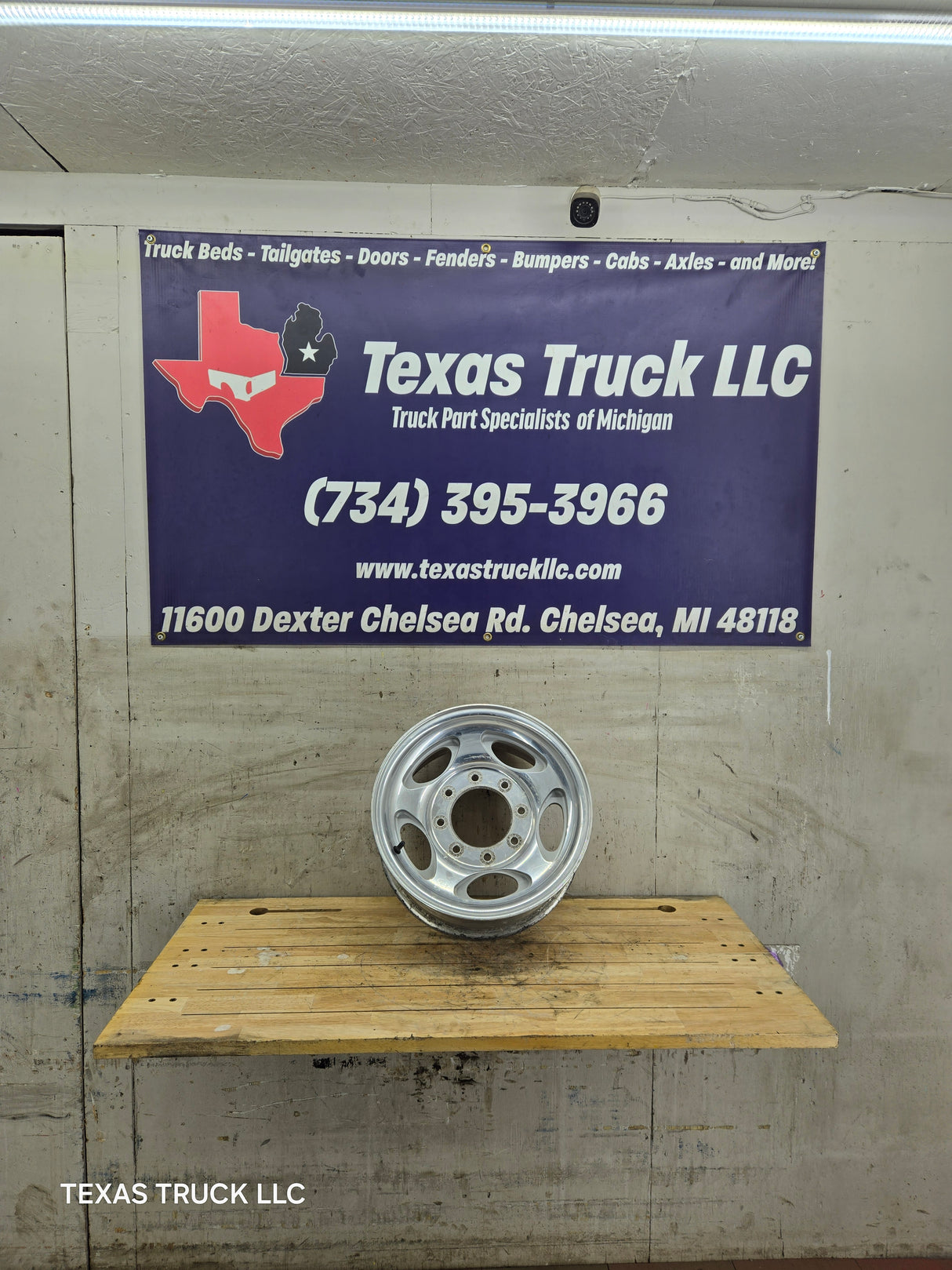 1999-2004 Ford F250 F350 Super Duty Excursion 16" Polished Aluminum Wheel Rim