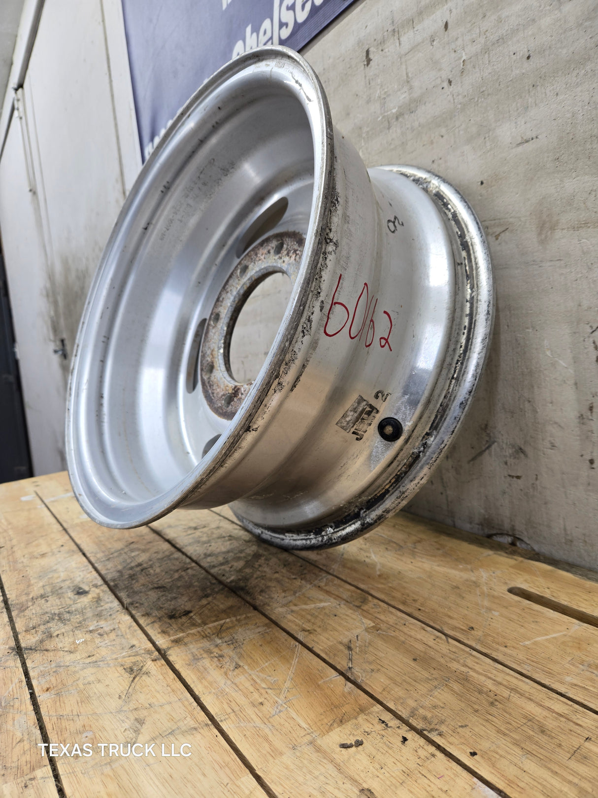 1999-2004 Ford F250 F350 Super Duty Excursion 16" Polished Aluminum Wheel Rim