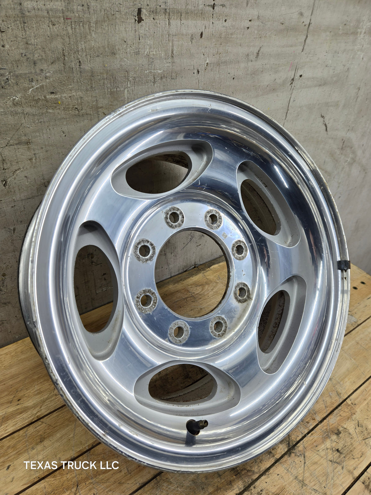 1999-2004 Ford F250 F350 Super Duty Excursion 16" Polished Aluminum Wheel Rim