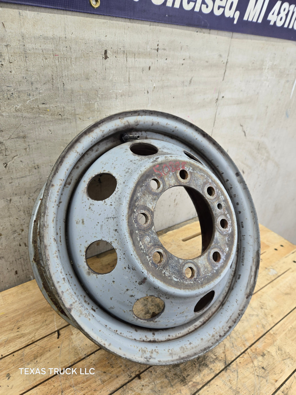 1992-2007 Ford Van E350 8 lug Dually Wheel