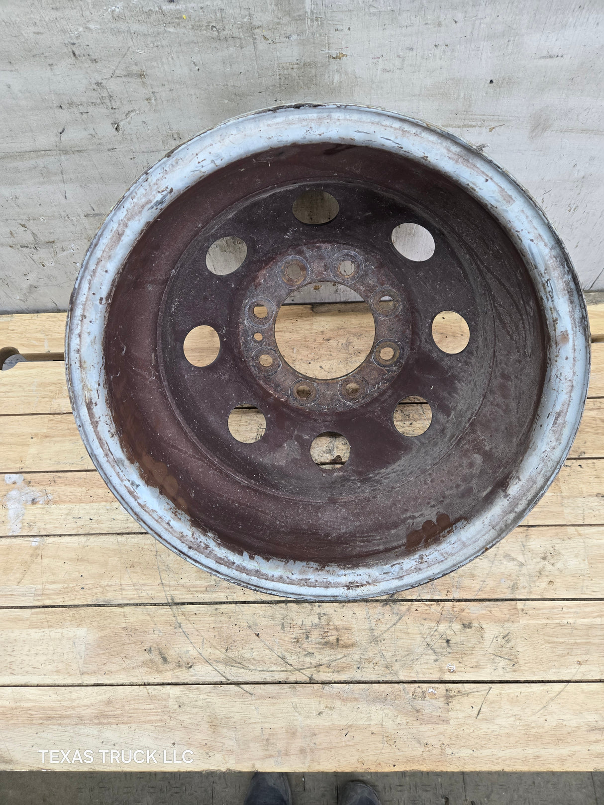 1992-2007 Ford Van E350 8 lug Dually Wheel