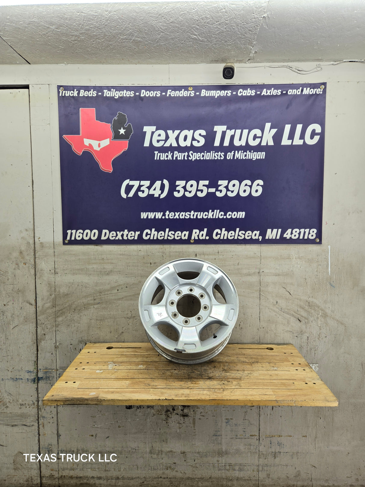2009-2016 Ford Super Duty F250 F350 18" x 8" Aluminum Wheel 8x170 SRW