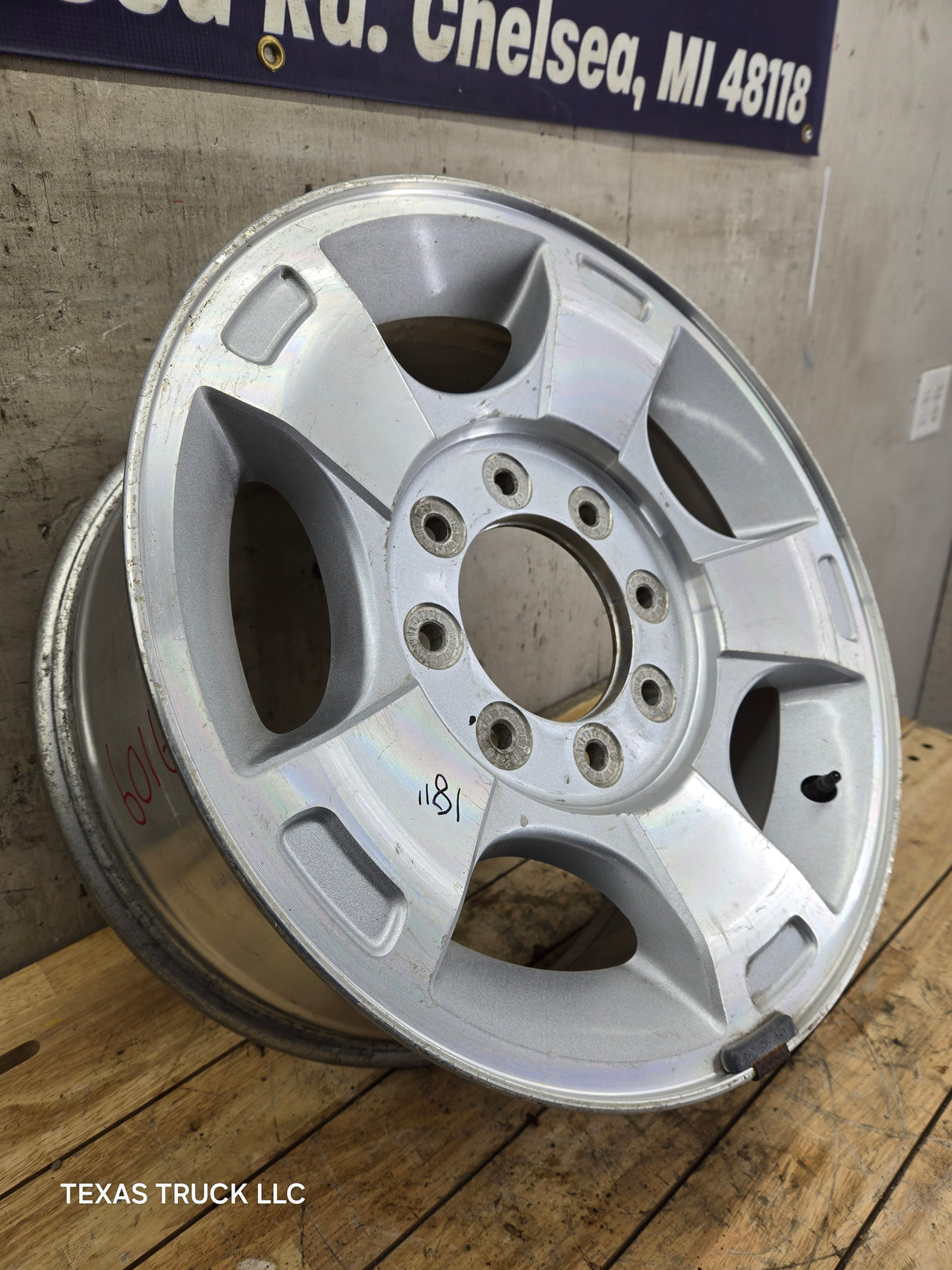 2009-2016 Ford Super Duty F250 F350 18" x 8" Aluminum Wheel 8x170 SRW