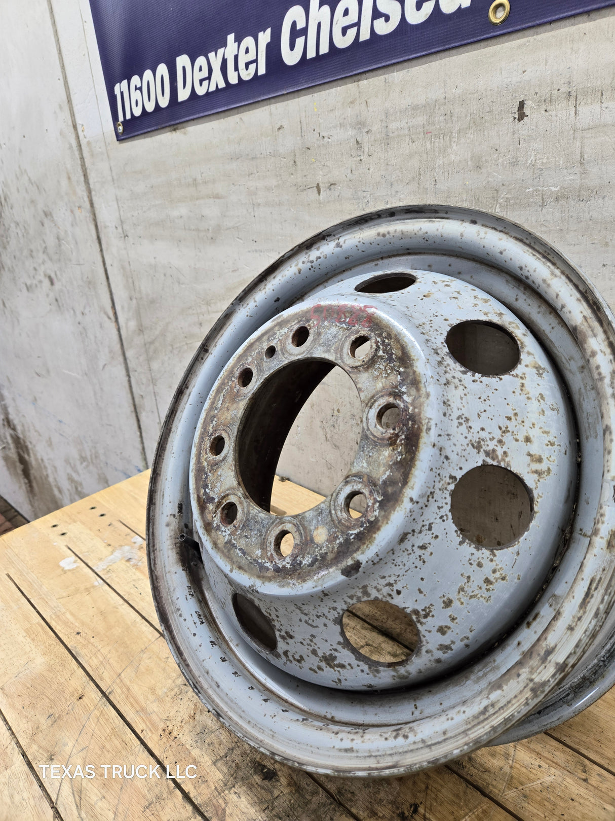 1992-2007 Ford Van E350 8 lug Dually Wheel
