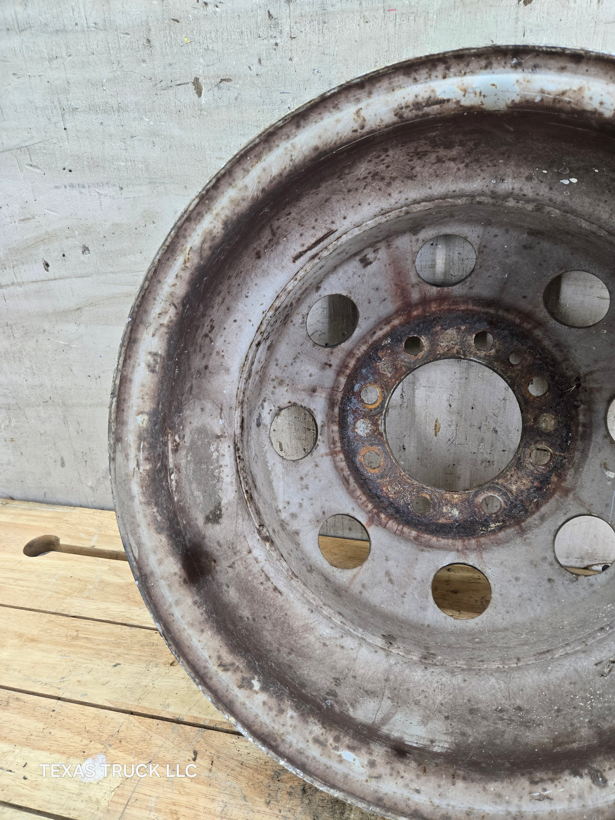 1992-2007 Ford Van E350 8 lug Dually Wheel